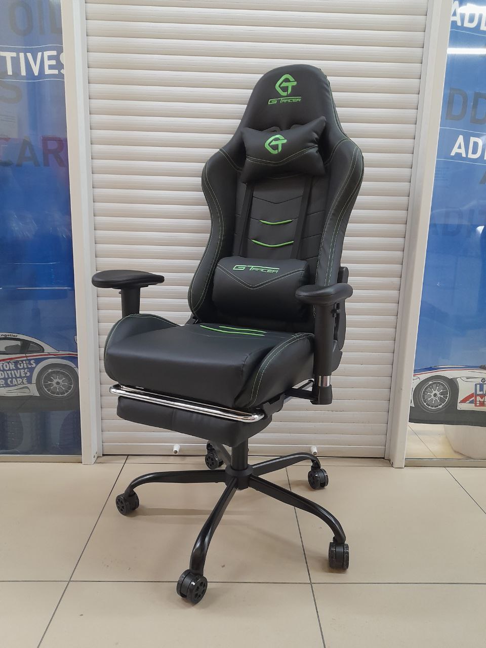 Купить Игровое кресло GT-Racer с подножкой, черное, зеленое в Челябинске 